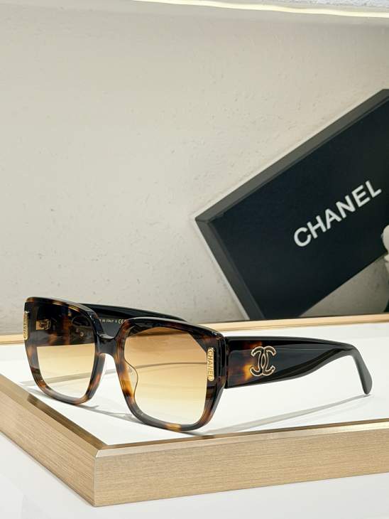 Picture of Chanel Sunglasses _SKUfw80236336fw
